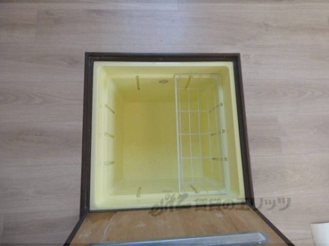 キッチン　床下収納