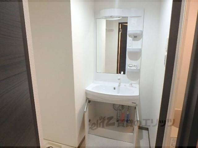 洗面所　独立洗面台