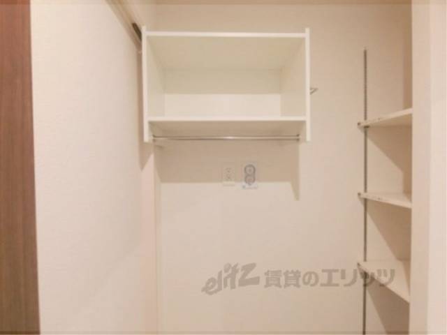 洗濯機置場　上部棚