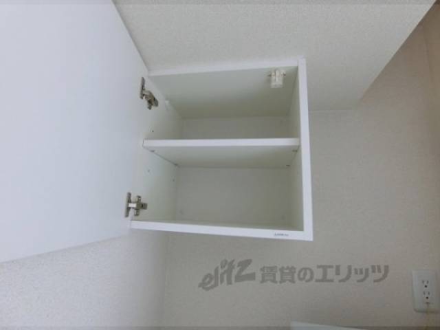 冷蔵庫置場　上部収納