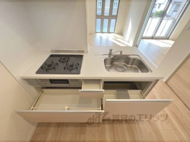 キッチン　下部収納