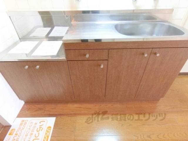 キッチン　収納下部