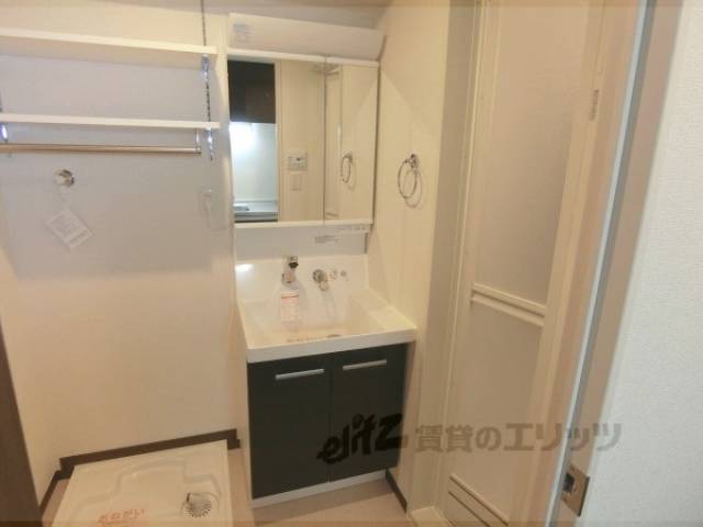 洗面所　独立洗面台