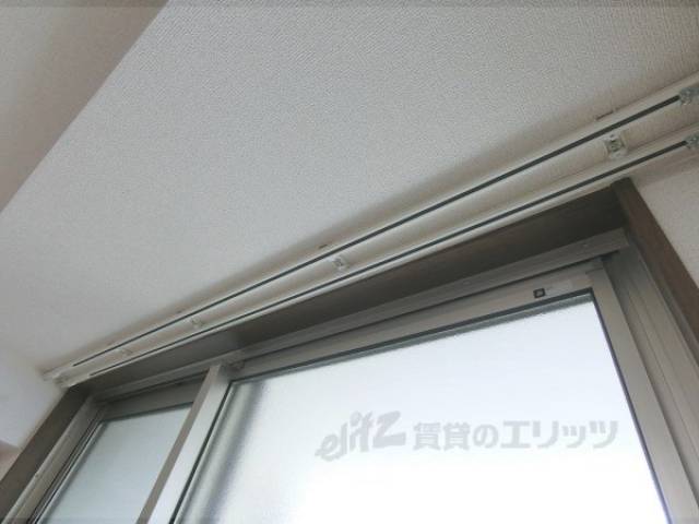 カーテンレール