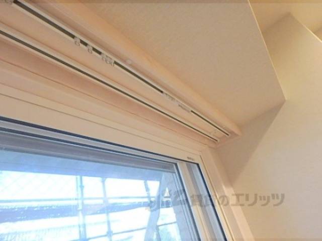 カーテンレール