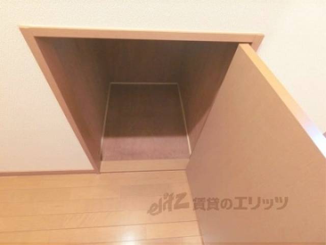収納　廊下
