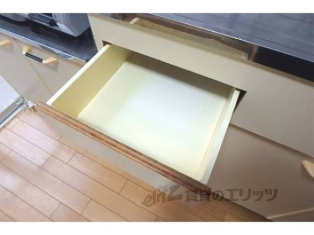 キッチン　収納