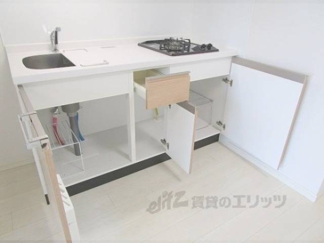 キッチン　キッチン下部収納