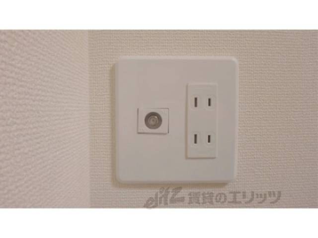 洋室　テレビジャック