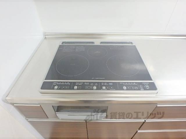 キッチン　コンロ