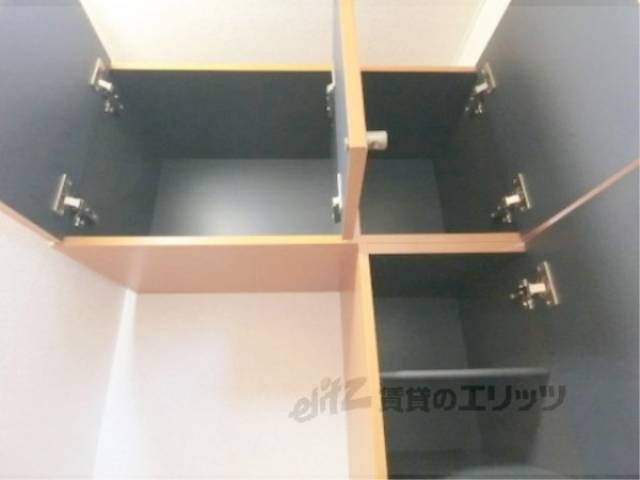 下駄箱　上部棚