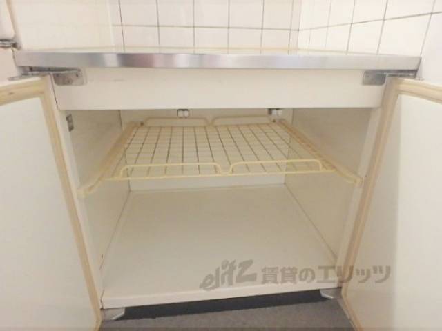 キッチン　下部収納