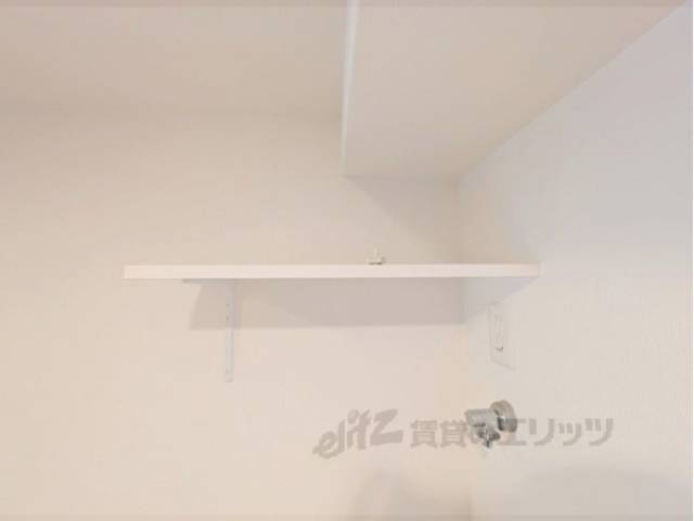 洗濯機置場　上部棚