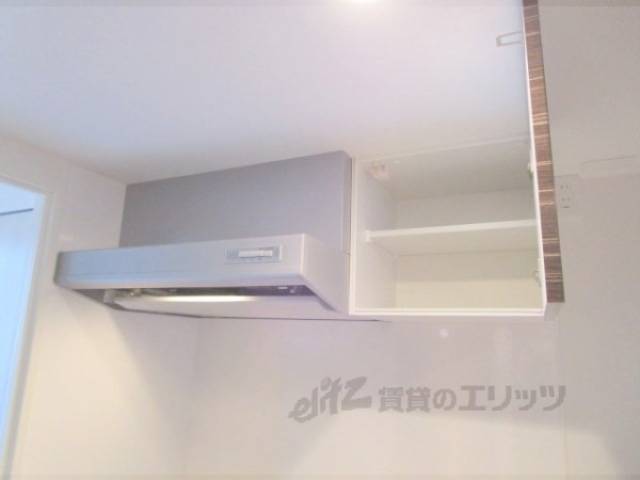 キッチン　キッチン上部収納