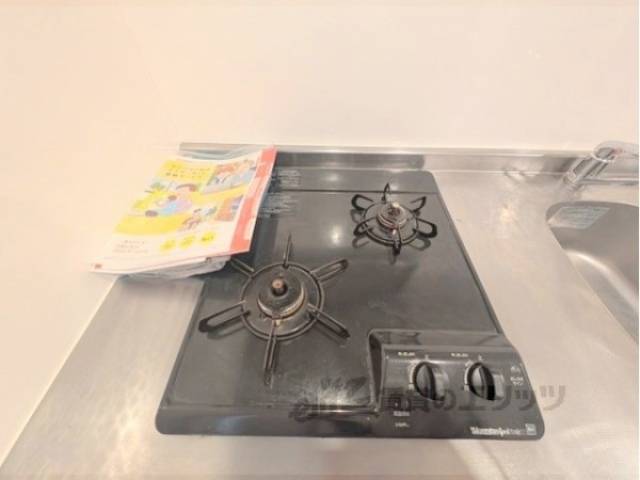 キッチン　ガス２口コンロ