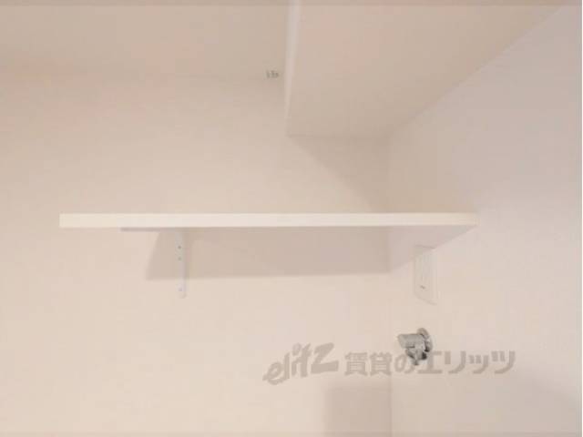 洗濯機置場　上部棚