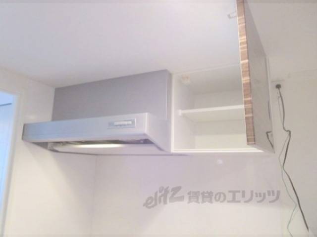 キッチン　キッチン上部収納