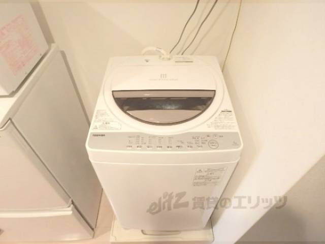 洗濯機置場　洗濯機