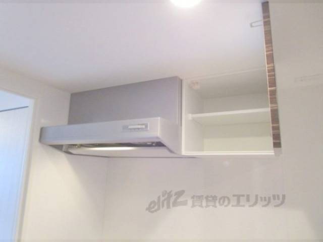 キッチン　キッチン上部収納