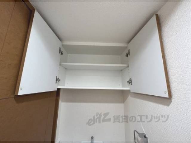 収納　トイレ上収納