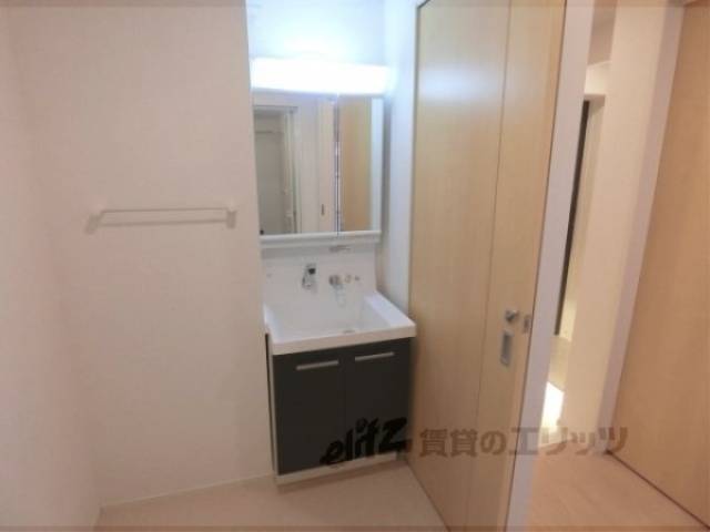 洗面所　独立洗面台