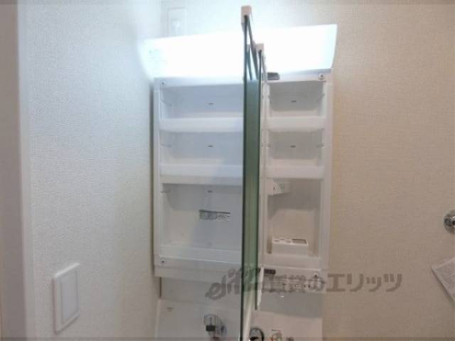 洗面所　独立洗面台