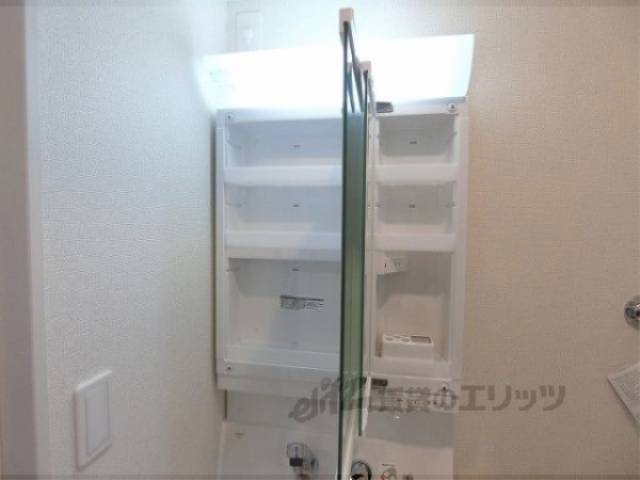 洗面所　独立洗面台