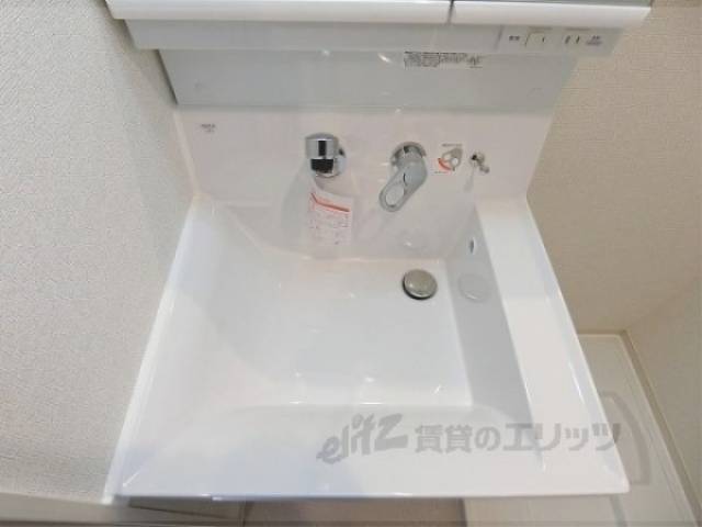 洗面所　独立洗面台