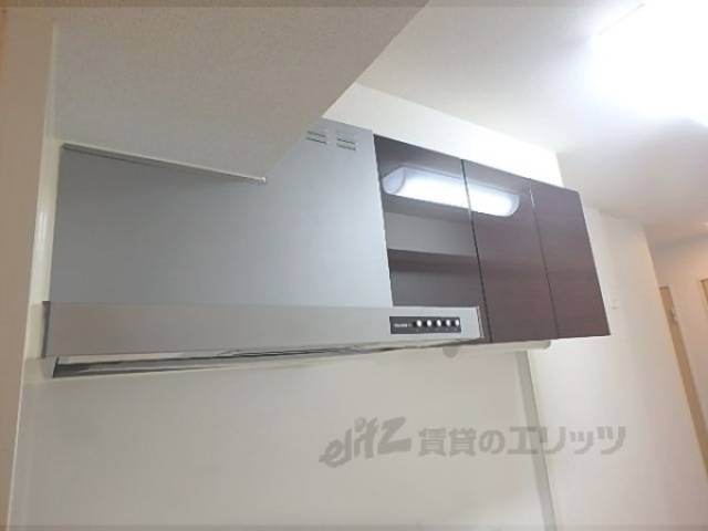 キッチン　キッチン上部収納