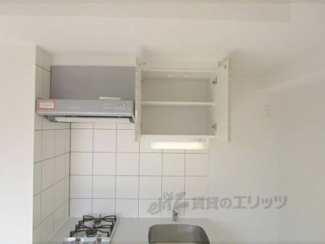 キッチン　キッチン上部収納