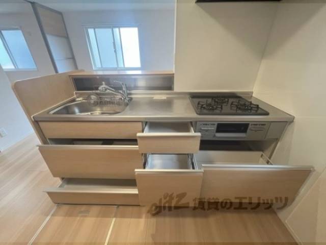 キッチン　下部収納