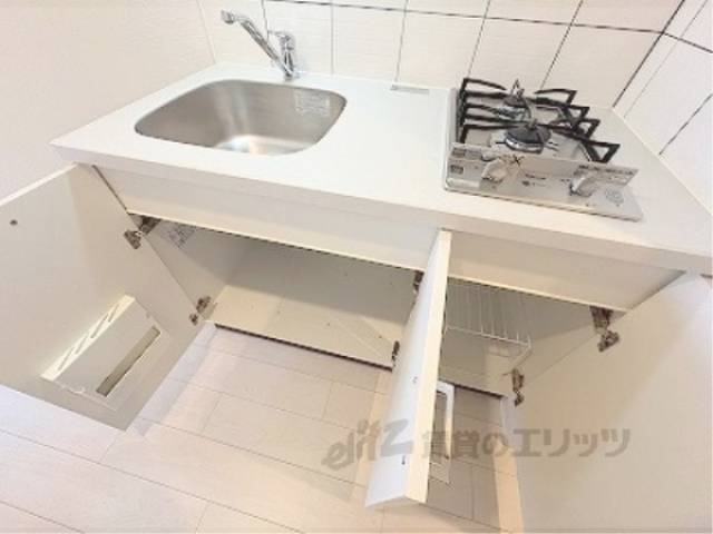 キッチン　キッチン下部収納