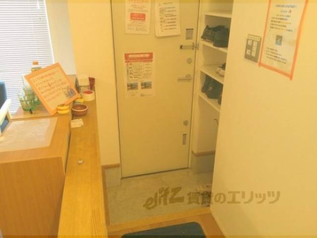 玄関　共同玄関