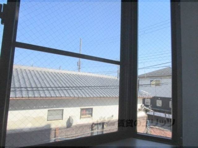 ベランダ　出窓