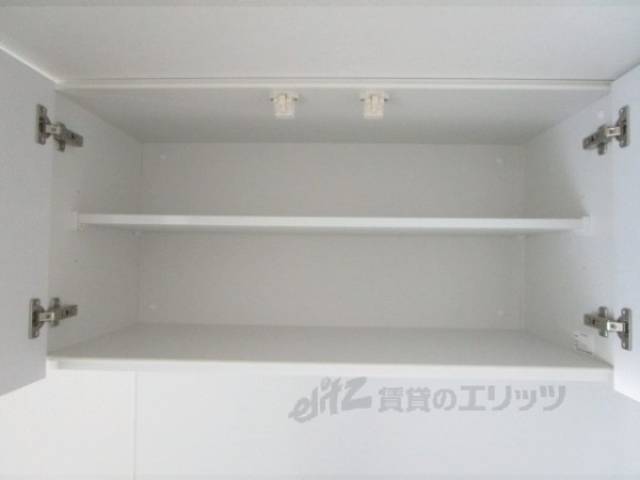 キッチン　上収納
