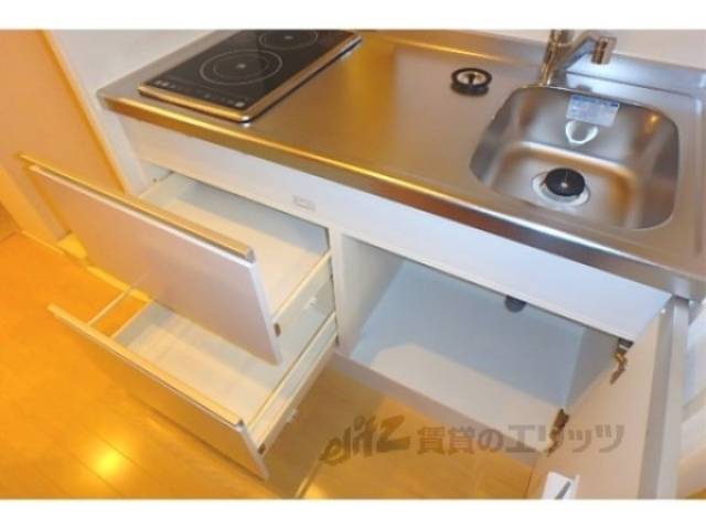 キッチン　収納