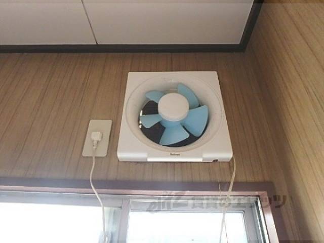 キッチン　換気扇