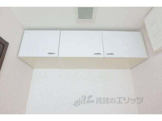 洗濯機置場　収納