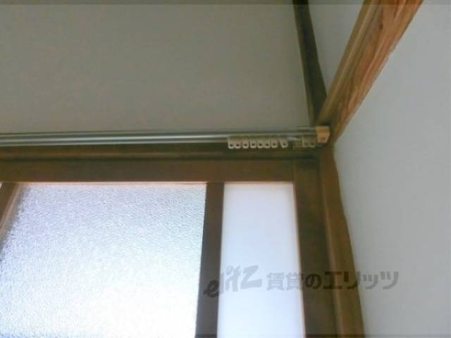 カーテンレール