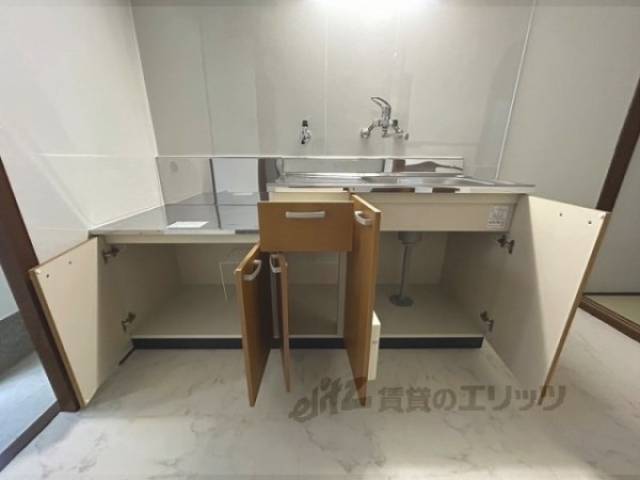 キッチン　キッチン下部収納