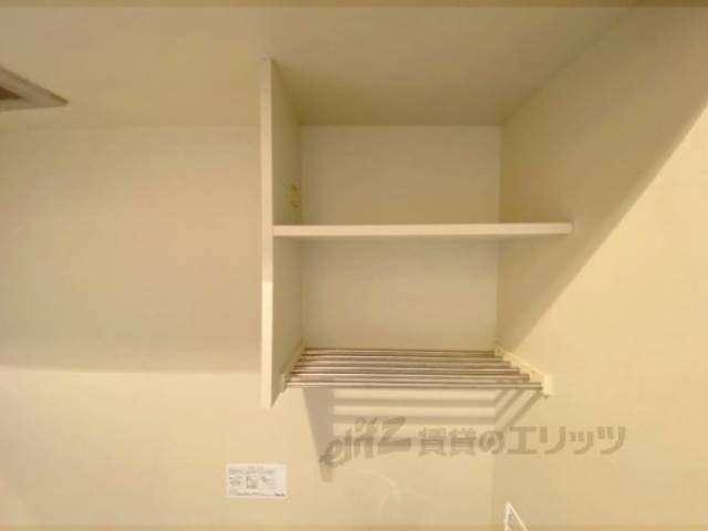 キッチン　上部収納