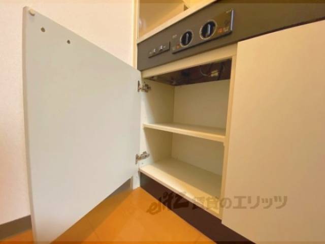 キッチン　下部収納