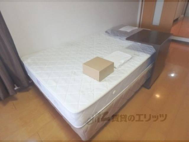 ベッド