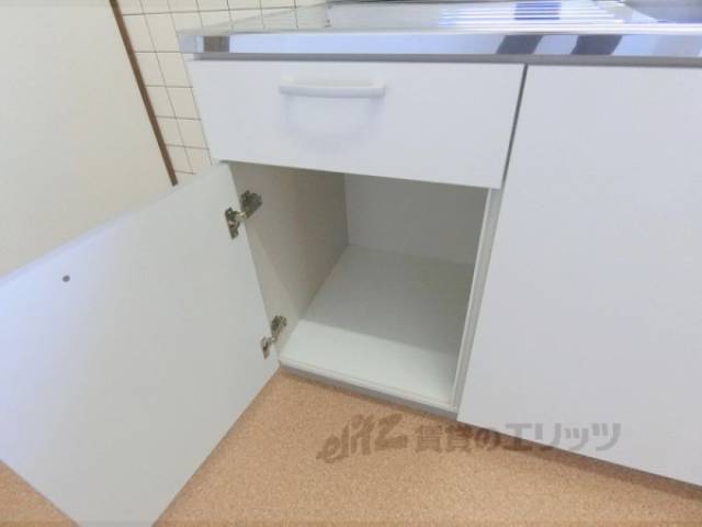 キッチン　下部収納
