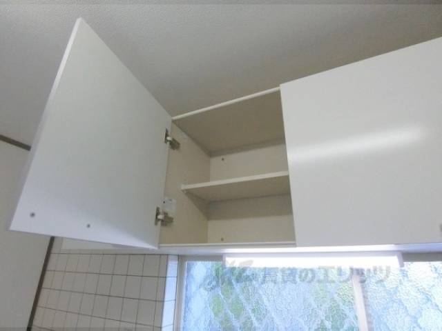 キッチン　上部収納