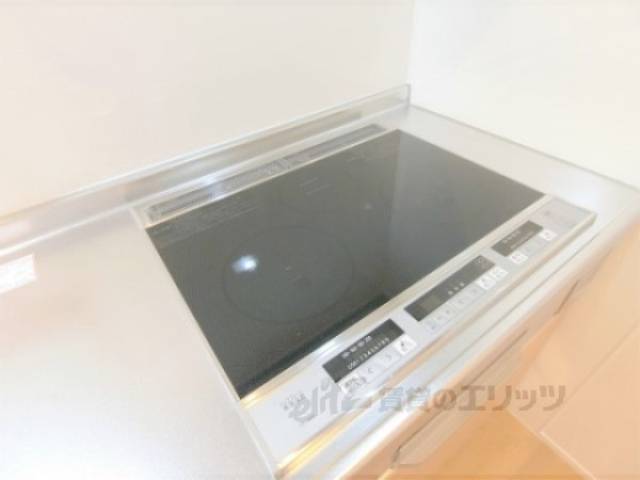 キッチン　コンロ