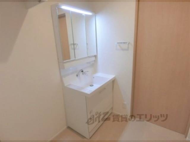 洗面所　独立洗面台