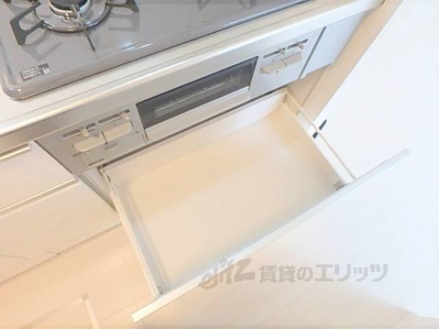 キッチン　収納