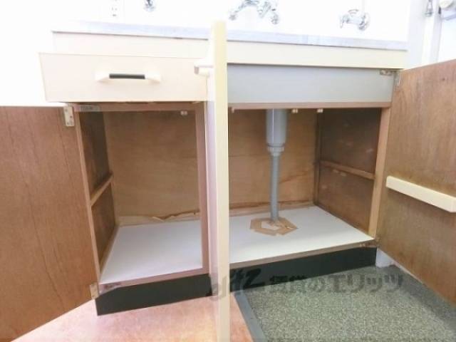 キッチン　下部収納