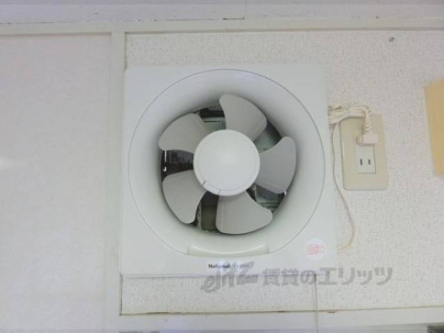 キッチン　換気扇